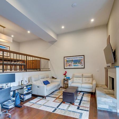 Modern Beverly Hills Townhome 5 Mi To Hollywood! Лос Анджелис Екстериор снимка
